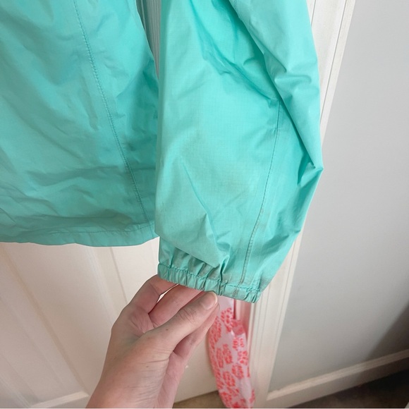 North Face Rain Jacket - Picture 8 of 10